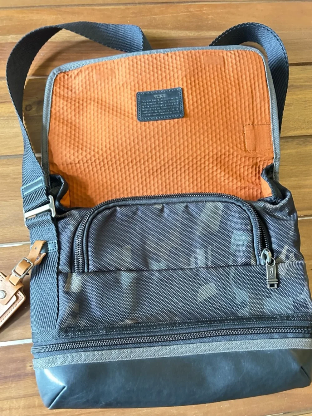 Tumi Alpha Bravo Beale Expandable Crossbody Messenger Bag Camo 222371